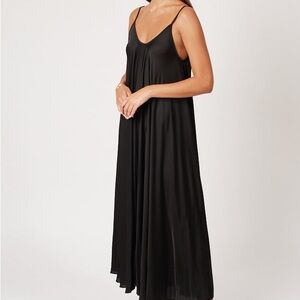Elegant Black Maxi Dress